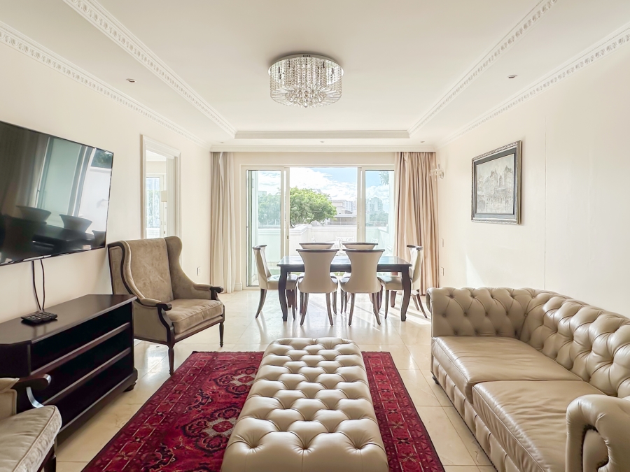2 Bedroom Property for Sale in Sea Point Western Cape